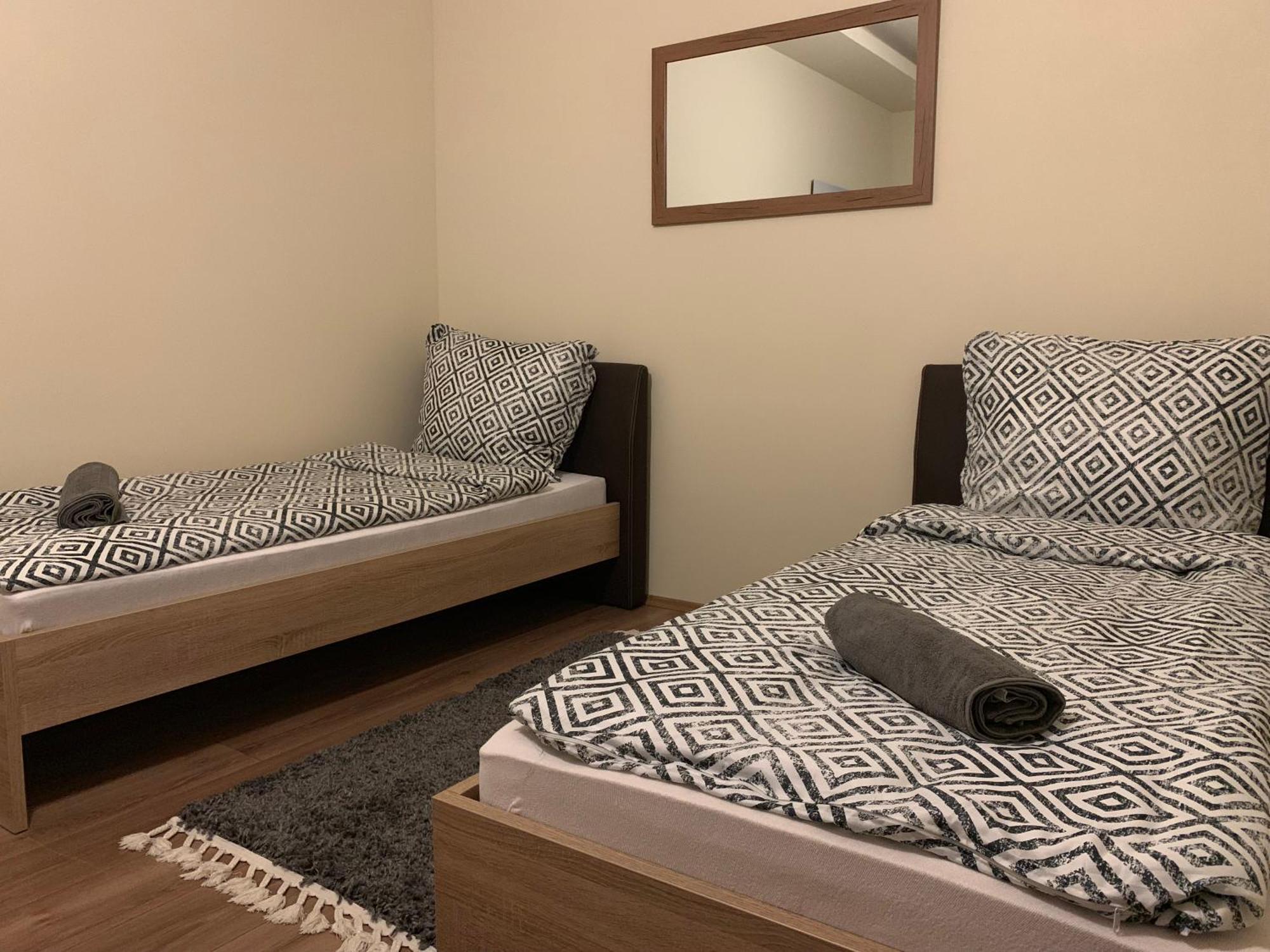 Mayer Vendeghaz Miskolc Buitenkant foto