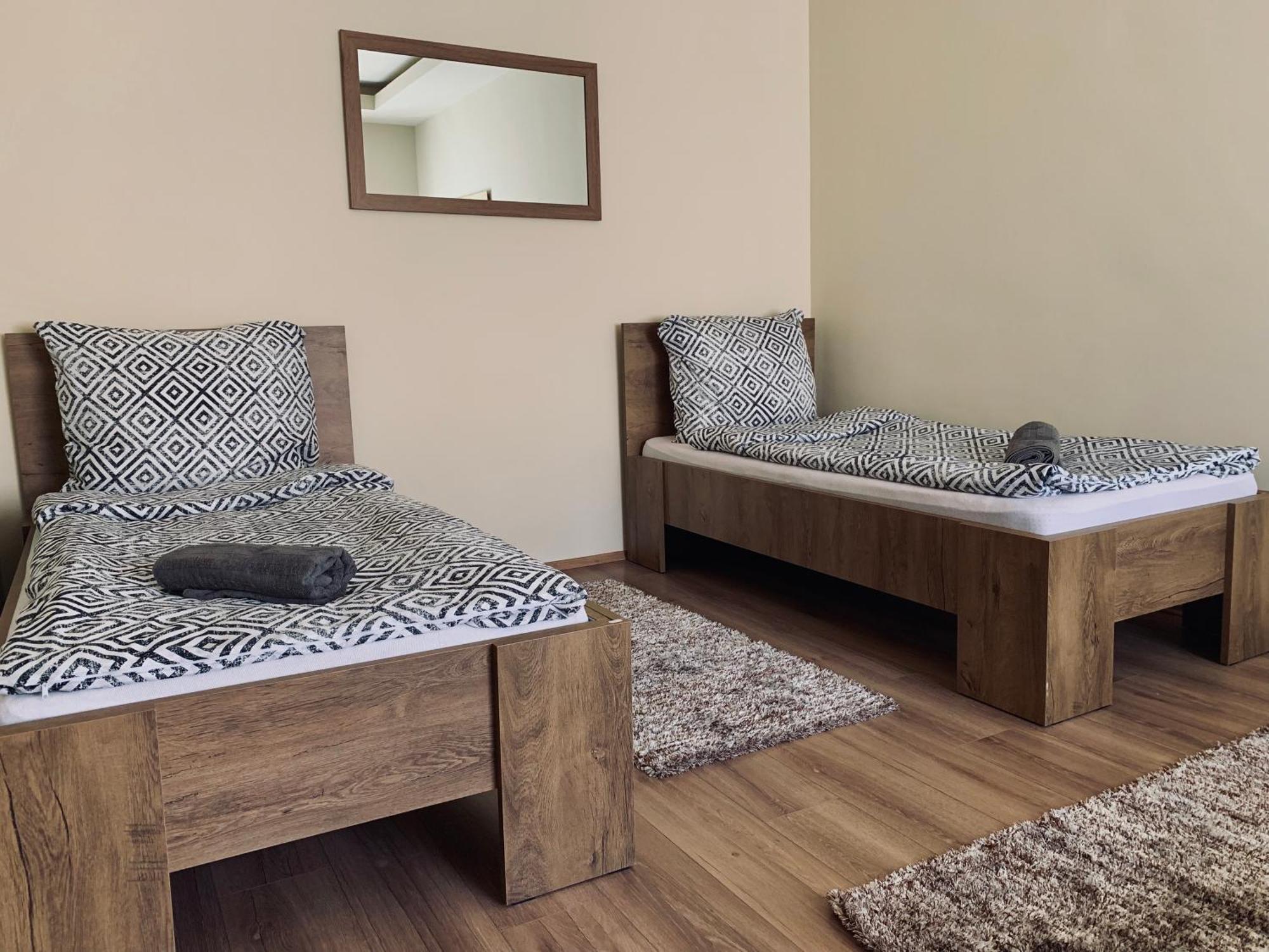 Mayer Vendeghaz Miskolc Buitenkant foto